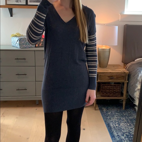 BCBGENERATION Sweater Dress in XS - Picture 1 of 5